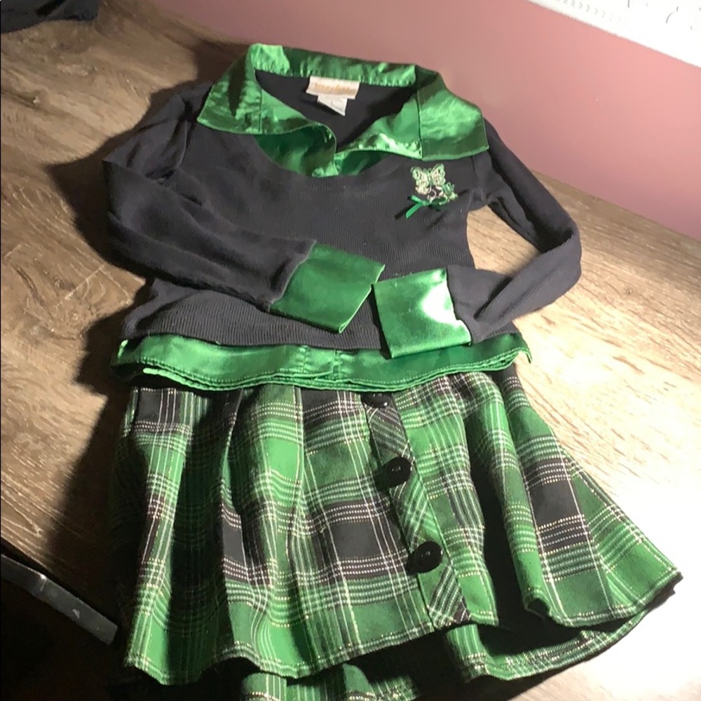 Girls 2 piece size 6